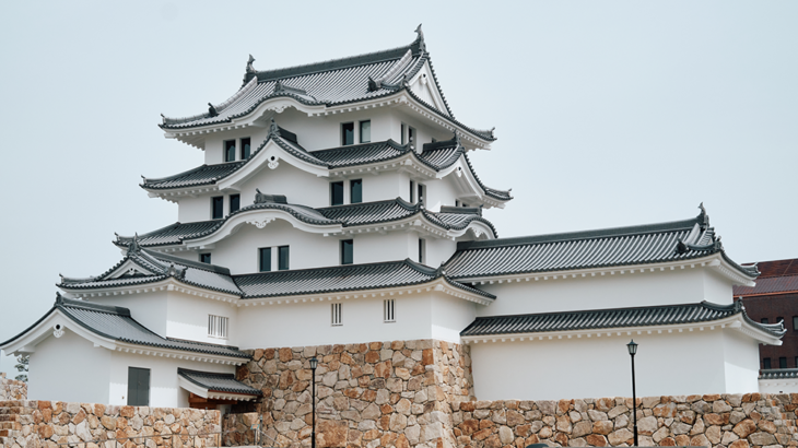 尼崎城（お城の「家老」として活躍するという働き方。この働き方は古いのか、新しいのか。）